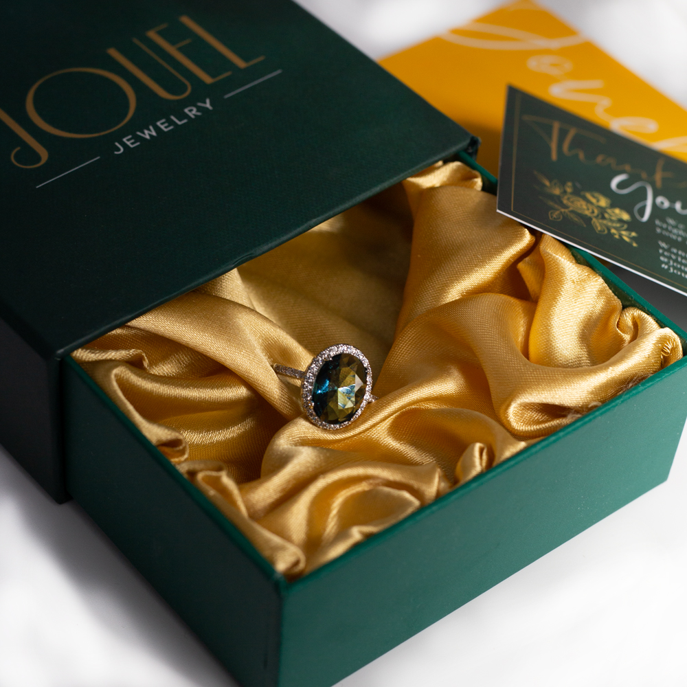 Jouel ring in branded jewelry box